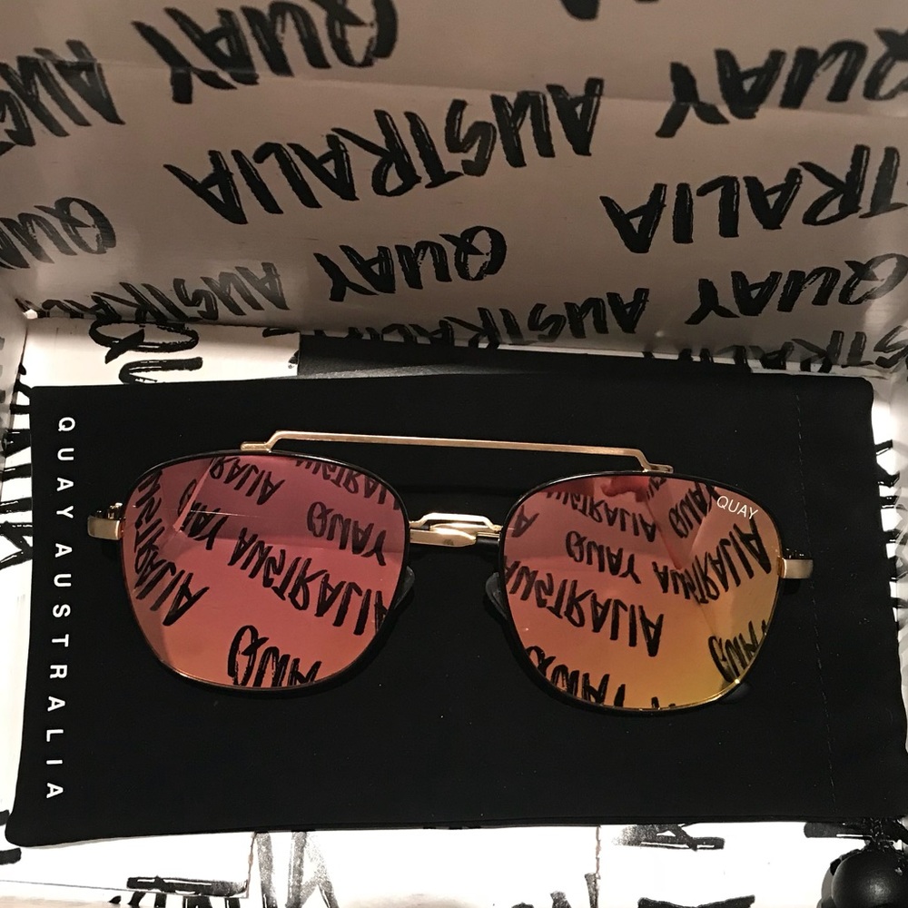 Quay sunglasses - “To Be Seen” pink